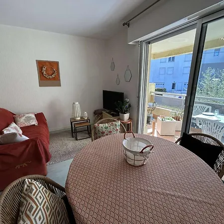 Apartment 2p + Alcove, 200m De La Plage, Parking - Fr-1-224c-344 *